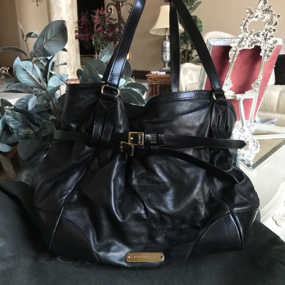 Burberry purse